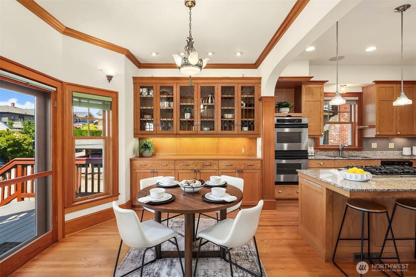 Property photo for 1411 10th Avenue W, Seattle photo 18
