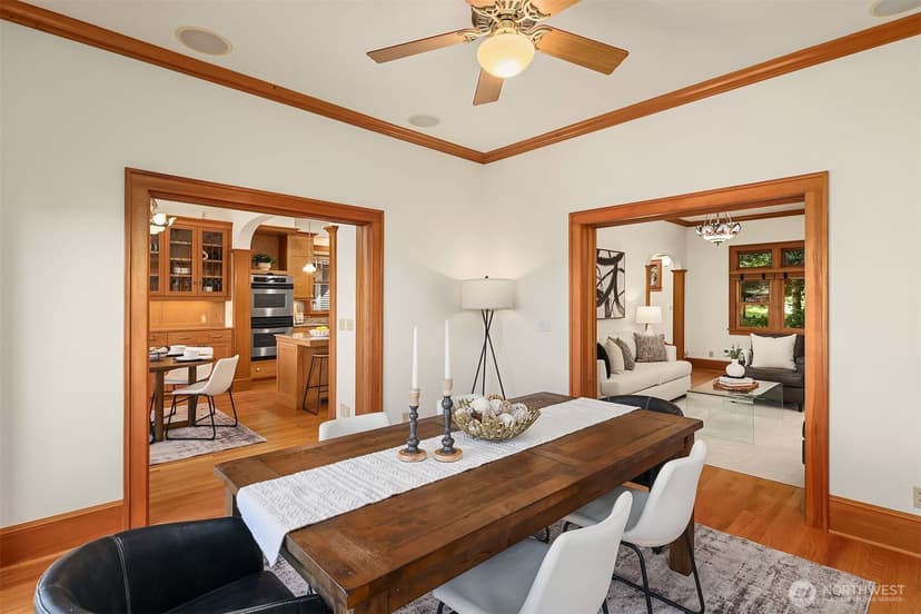 Property photo for 1411 10th Avenue W, Seattle photo 17