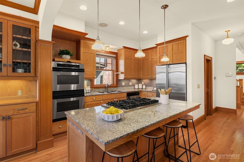 Property photo for 1411 10th Avenue W, Seattle photo 23