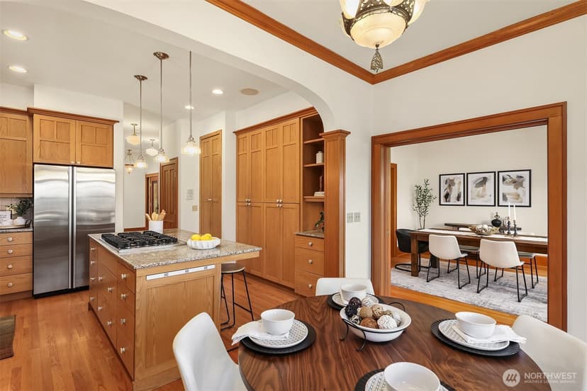 Property photo for 1411 10th Avenue W, Seattle photo 19