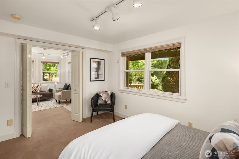 Property photo for 1411 10th Avenue W, Seattle photo 35