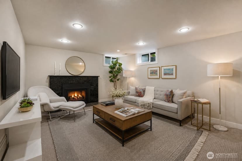 Property photo for 8804 5th Avenue NE, Seattle photo 14