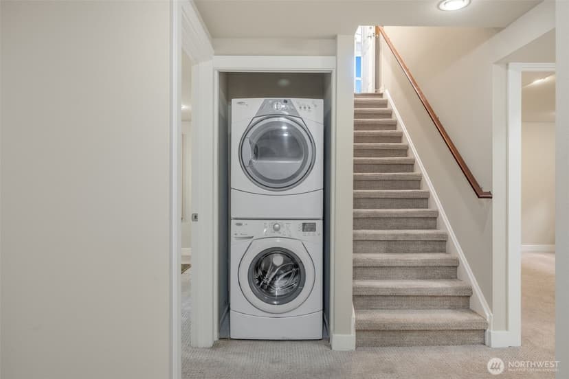 Property photo for 8804 5th Avenue NE, Seattle photo 16