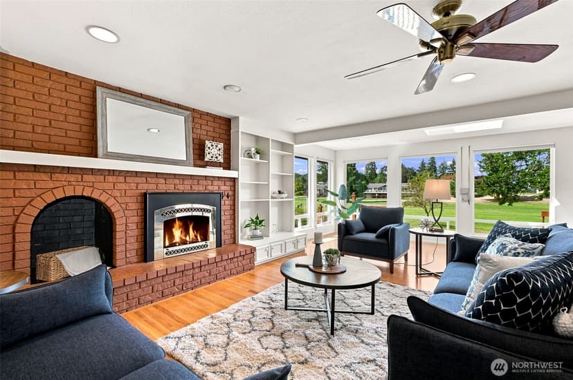 Property photo for 8205 Amber Drive SW, Lakewood photo 14