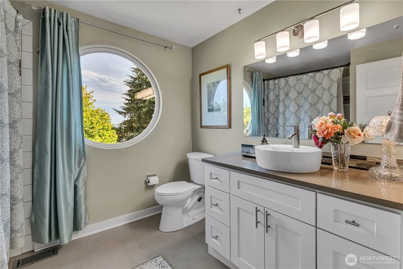 Property photo for 308 S 296th Place, Federal Way photo 24