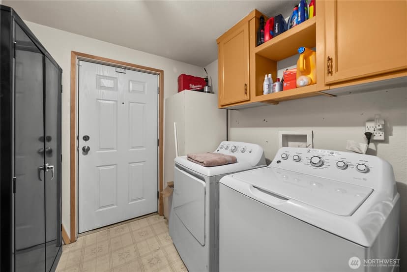 Property photo for 21716 146th Street E, Bonney Lake photo 24