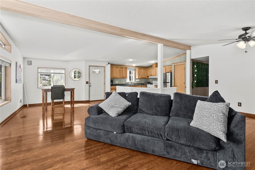 Property photo for 21716 146th Street E, Bonney Lake photo 8