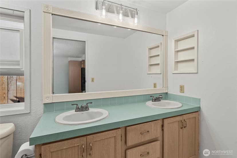 Property photo for 21716 146th Street E, Bonney Lake photo 19