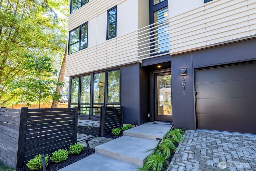 Property photo for 2011 NE 123rd Street, Seattle photo 5