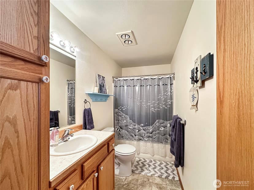 Property photo for 1050 Ocean Shores Boulevard, Ocean Shores photo 17