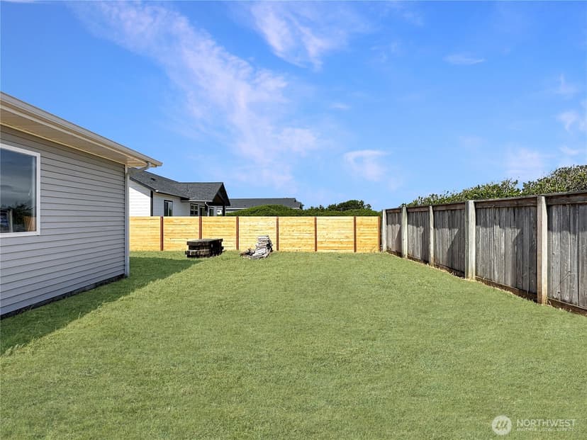 Property photo for 1050 Ocean Shores Boulevard, Ocean Shores photo 39