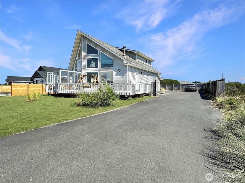 Property photo for 1050 Ocean Shores Boulevard, Ocean Shores photo 31
