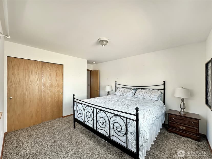Property photo for 1050 Ocean Shores Boulevard, Ocean Shores photo 19
