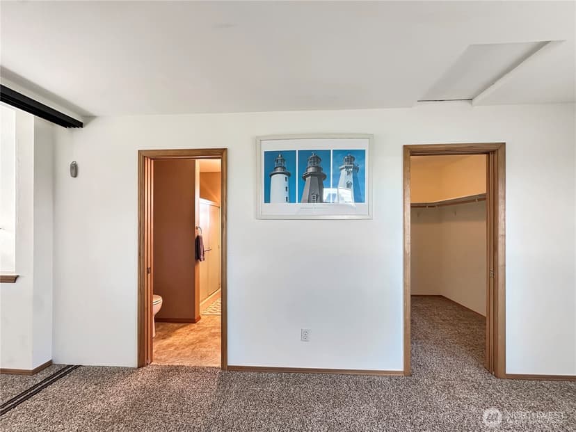 Property photo for 1050 Ocean Shores Boulevard, Ocean Shores photo 25