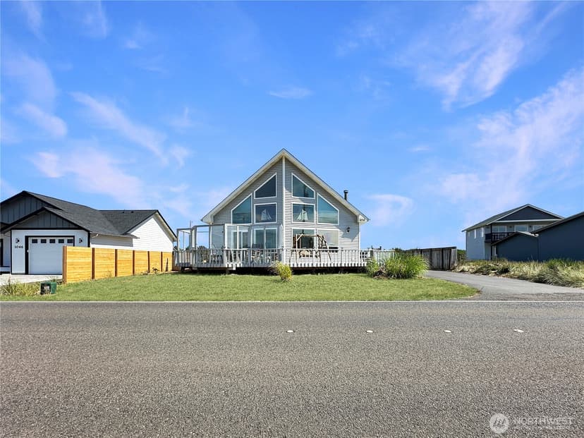 Property photo for 1050 Ocean Shores Boulevard, Ocean Shores photo 28