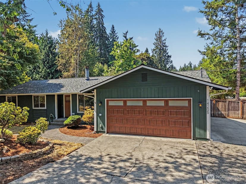 Property photo for 14205 154th Avenue SE, Renton photo 35
