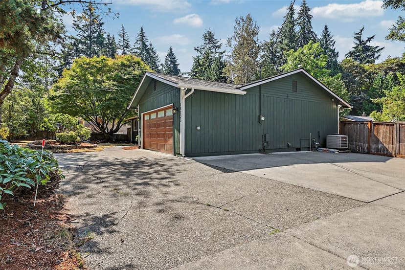 Property photo for 14205 154th Avenue SE, Renton photo 31