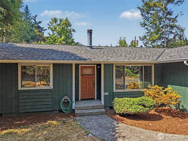 Property photo for 14205 154th Avenue SE, Renton