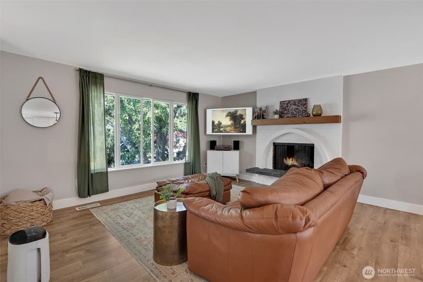 Property photo for 4911 SW 324th Place, Federal Way photo 5
