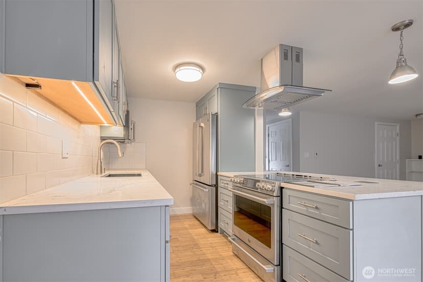 Property photo for 3834 175th Avenue NE #A202, Redmond photo 7