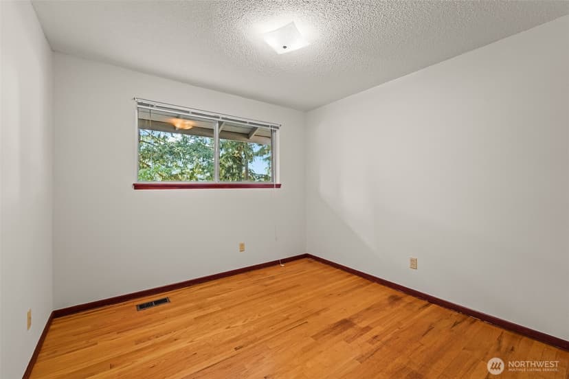 Property photo for 918 Altadena Avenue, Fircrest photo 26
