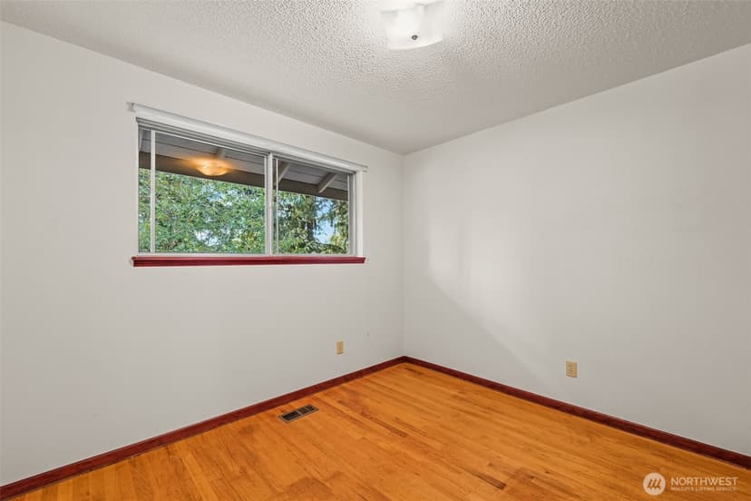 Property photo for 918 Altadena Avenue, Fircrest photo 29