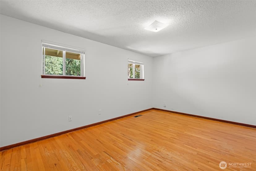 Property photo for 918 Altadena Avenue, Fircrest photo 33
