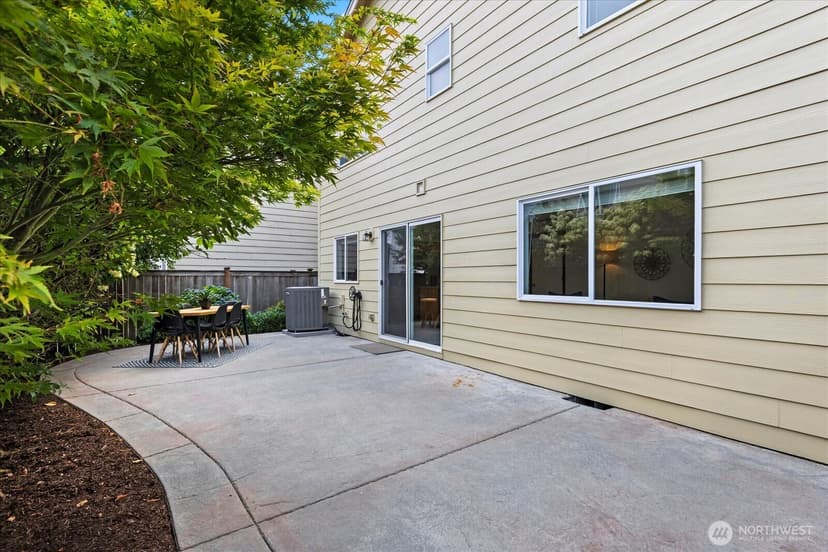 Property photo for 10051 2nd Place NE, Lake Stevens photo 31