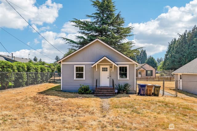 Property photo for 6925 52nd Avenue W, University Place