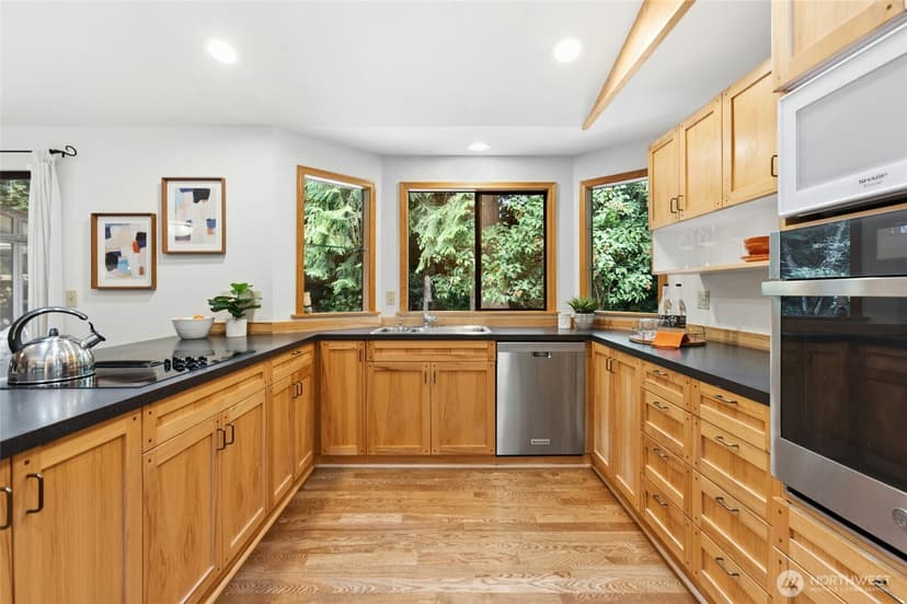Property photo for 14818 NE 198th Street, Woodinville photo 12