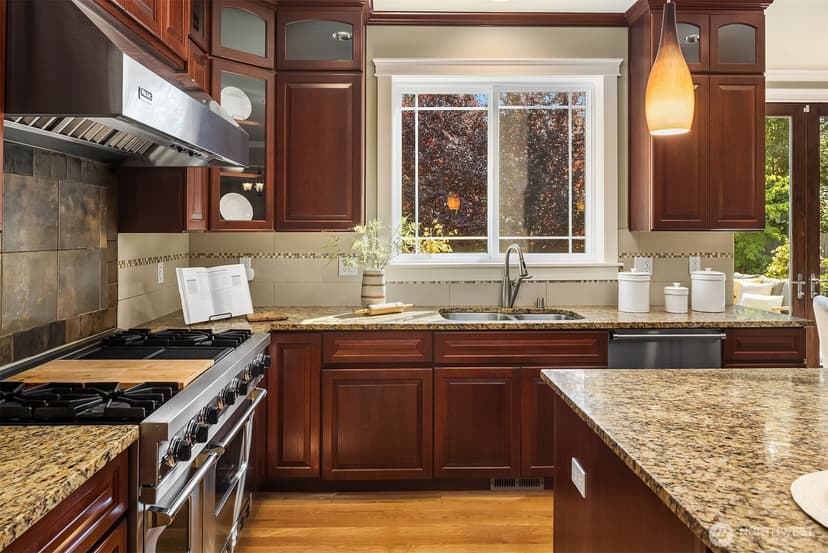 Property photo for 4520 89th Avenue SE, Mercer Island photo 13