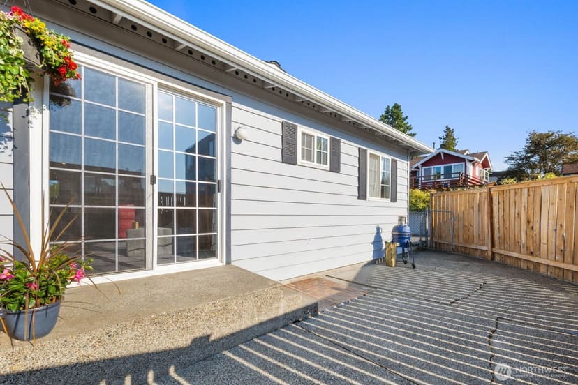 Property photo for 4131 21st Avenue SW, Seattle photo 28