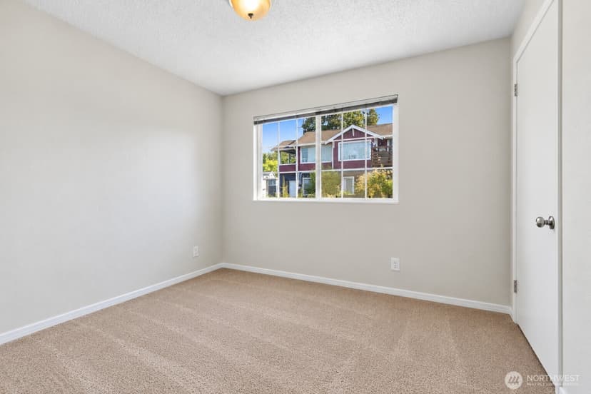 Property photo for 4131 21st Avenue SW, Seattle photo 17