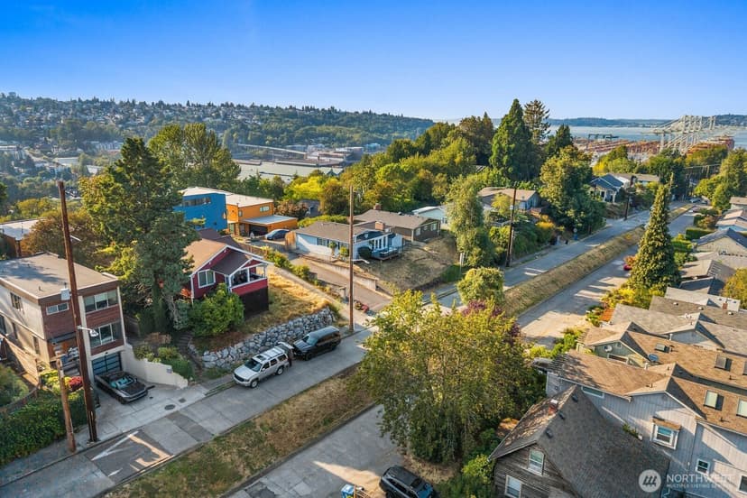 Property photo for 4131 21st Avenue SW, Seattle photo 33
