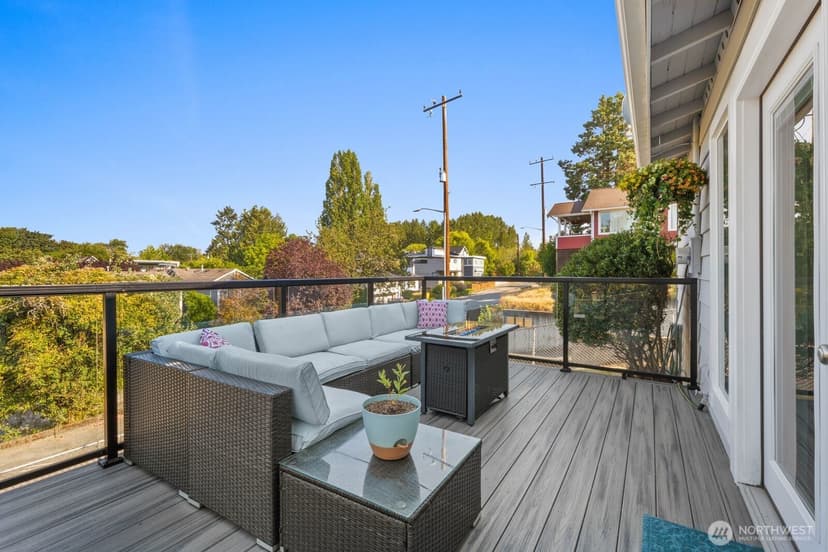 Property photo for 4131 21st Avenue SW, Seattle photo 23