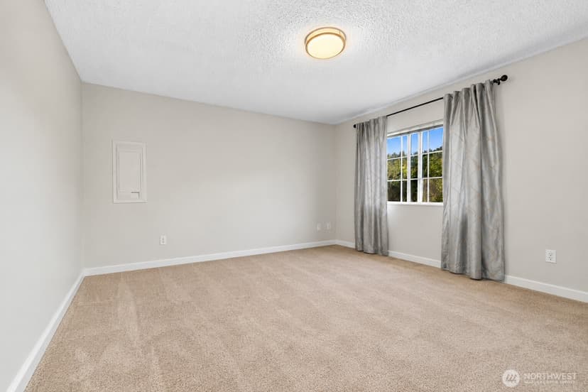 Property photo for 4131 21st Avenue SW, Seattle photo 15