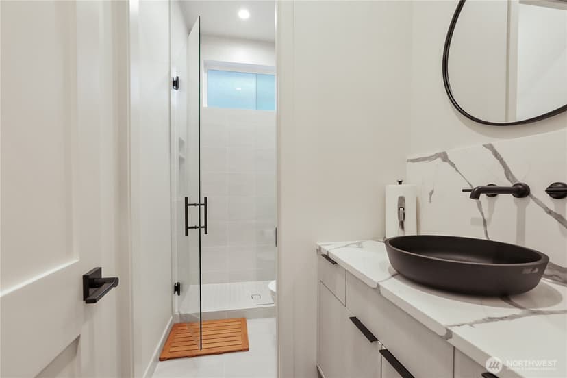 Property photo for 246 5th Avenue W, Kirkland photo 11
