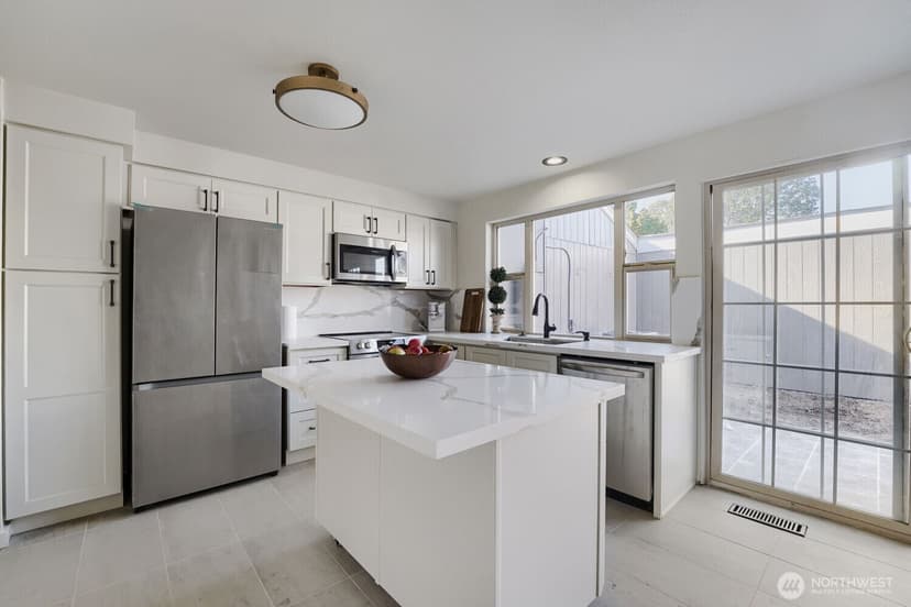 Property photo for 8626 Onyx Drive SW #D, Lakewood photo 11