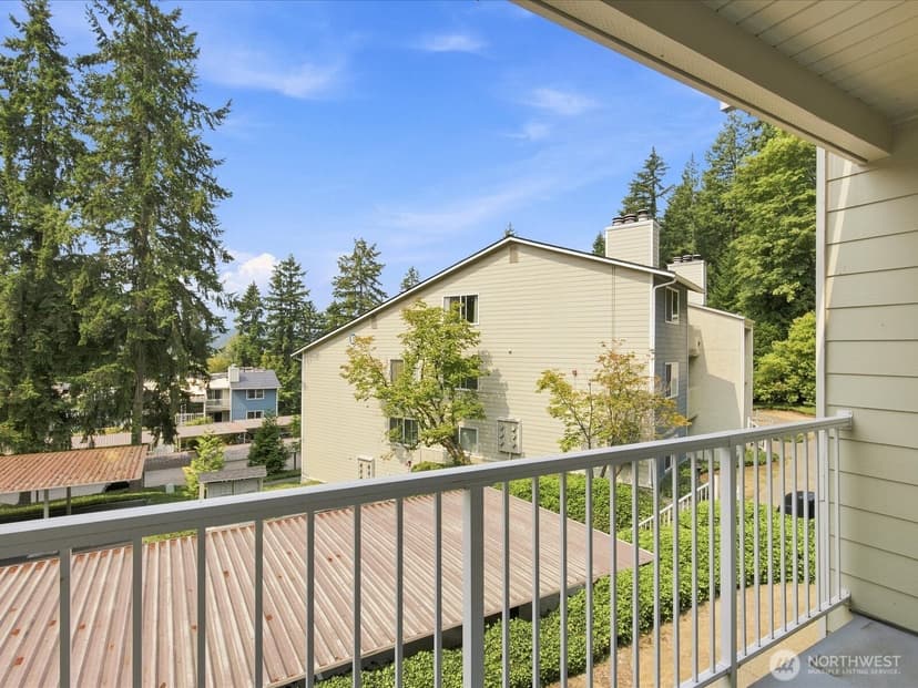 Property photo for 9484 Redmond-Woodinville Road NE #C204, Redmond photo 11