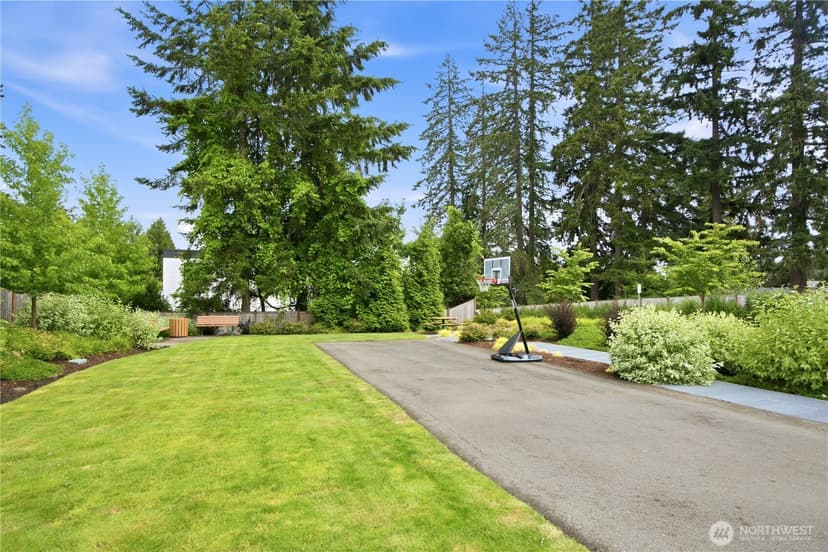 Property photo for 10313 133rd Court NE, Redmond photo 32