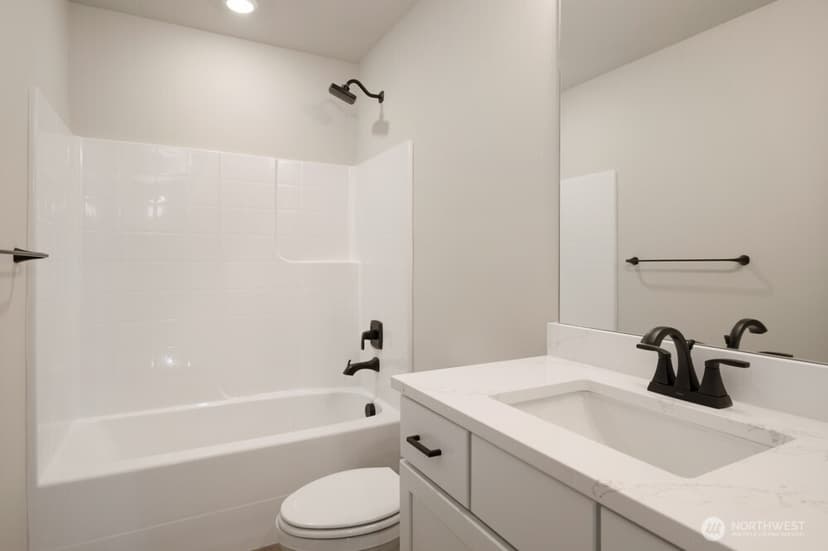 Property photo for 6611 S 128th Street, Seattle photo 14