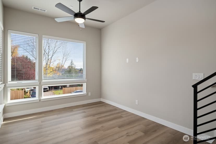 Property photo for 6611 S 128th Street, Seattle photo 11