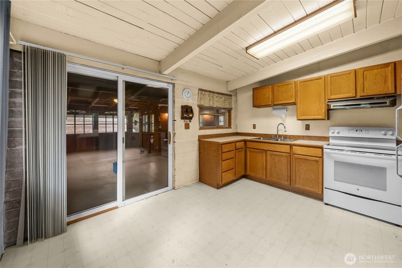 Property photo for 32425 46th Place S, Auburn photo 18