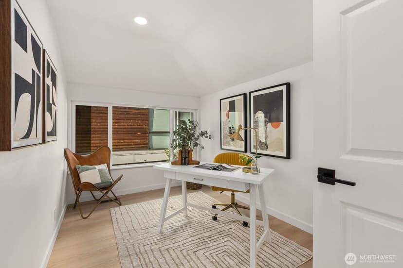Property photo for 1510 Bradner Place S, Seattle photo 13