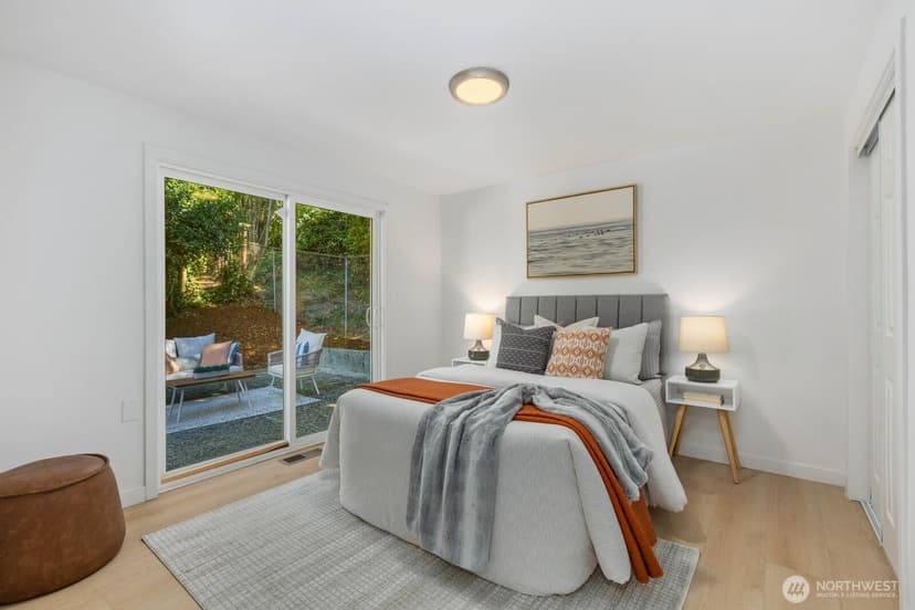 Property photo for 1510 Bradner Place S, Seattle photo 16