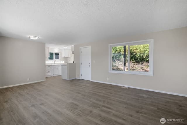 Property photo for 12715 SE Green Valley Road, Auburn photo 5