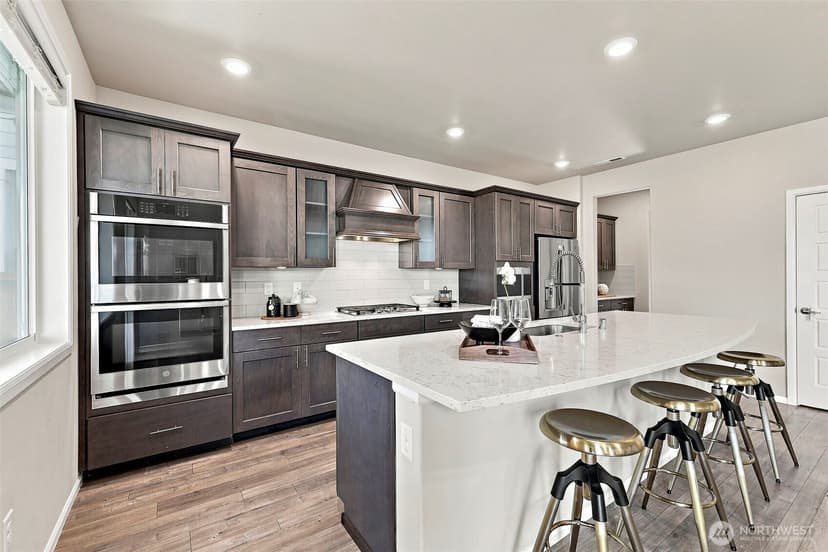 Property photo for 23624 228th Place SE, Maple Valley photo 11