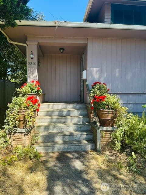 Property photo for 3210 NW 69th Street, Seattle photo 2