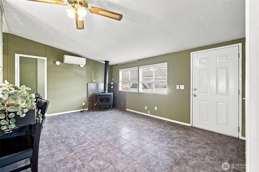 Property photo for 11509 20TH Avenue Ct E #32, Tacoma photo 8