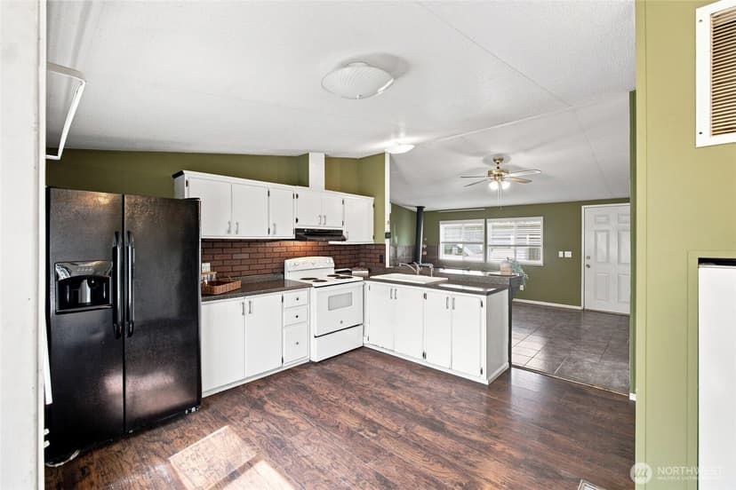 Property photo for 11509 20TH Avenue Ct E #32, Tacoma photo 5